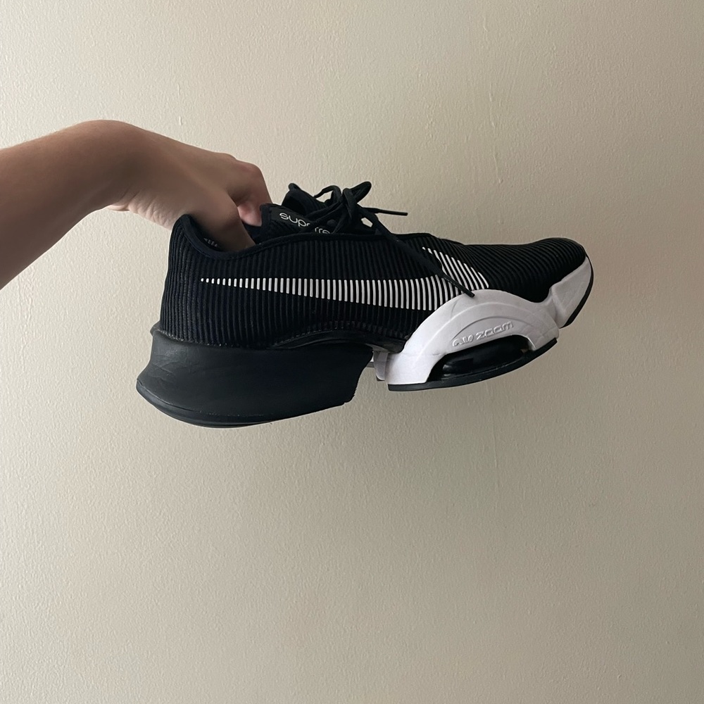 Womens Nike air zoom superrep